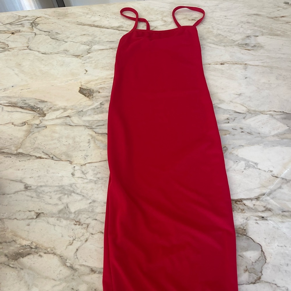Elegant Red Sleeveless Dress